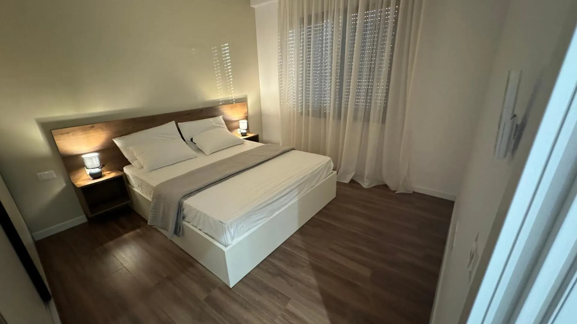Old Bazaar Apt 24 Tirana Albania