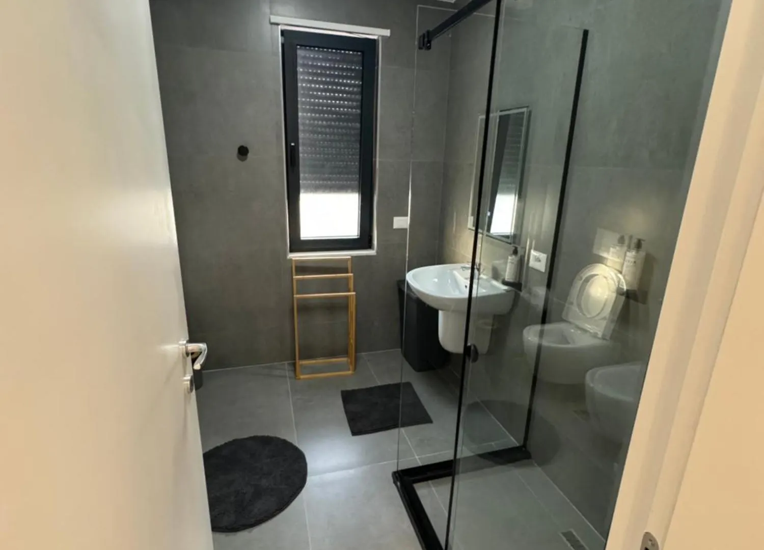 Old Bazaar Apt 24 Tirana