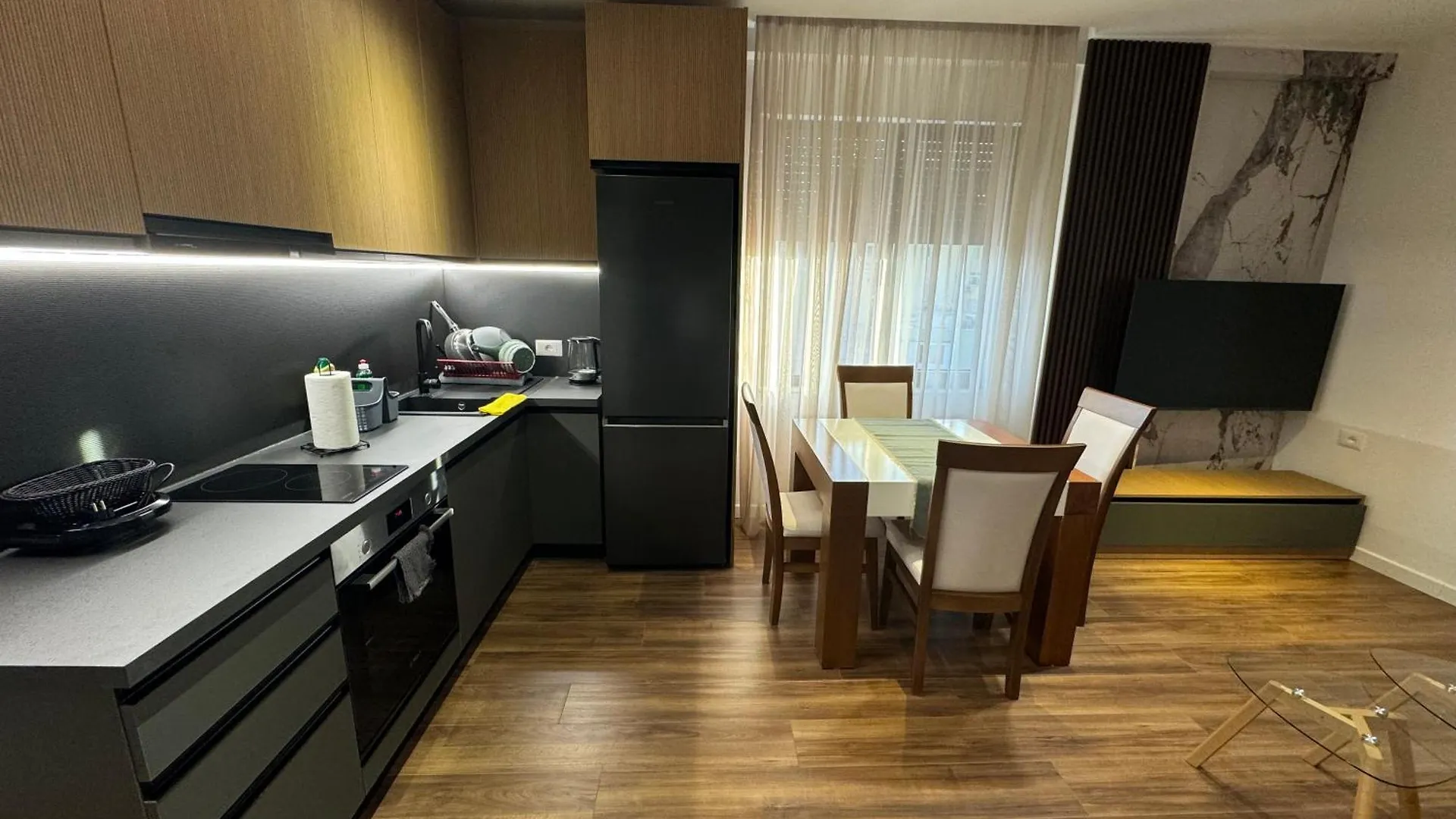 Apartment Old Bazaar Apt 24 Tirana